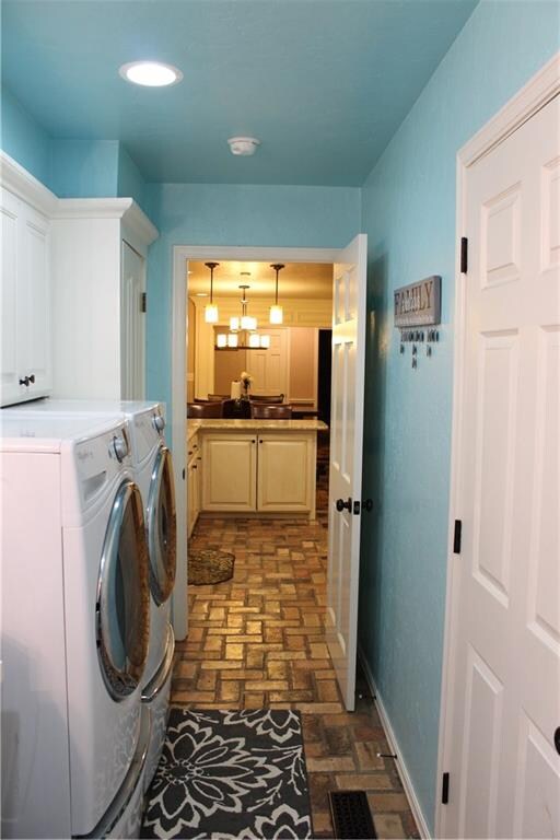 2601 Rambling Rd, Edmond, OK 73025 - photo 5