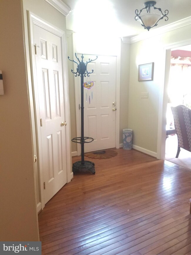 10505 Foxlake Dr, Bowie, MD 20721 - photo 3