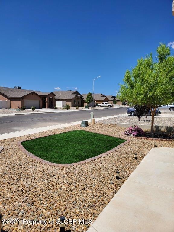 81C29DF8-D1BF-4053-A933-906127FDAD4A