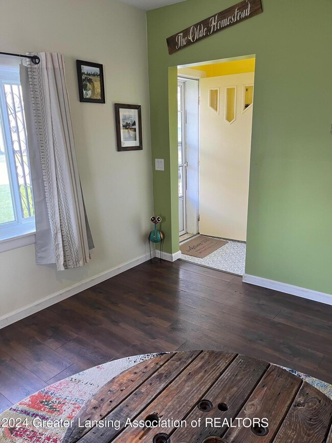 Living Room - Facing Entry