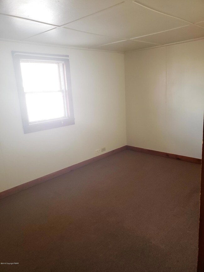 1115 Appenzeller Ave, Stroudsburg, PA 18360 - photo 7