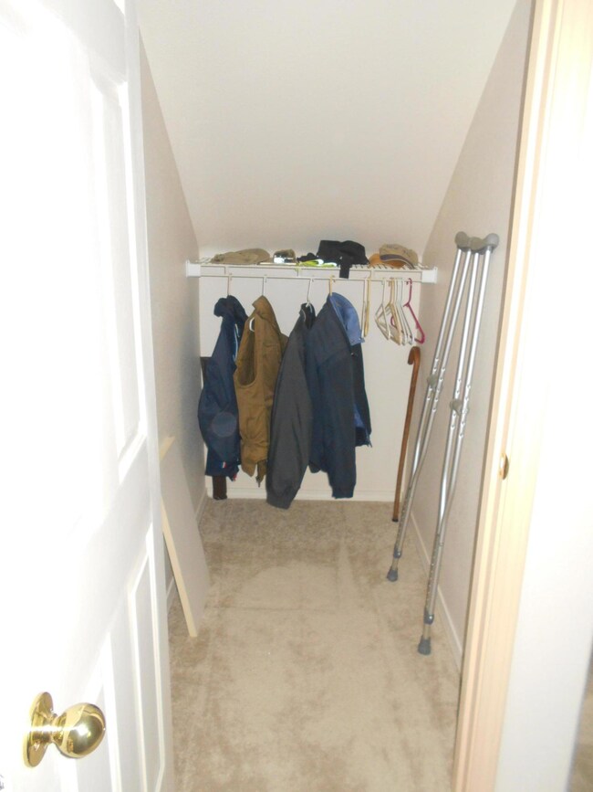 1936 NW Ivy Place unit 2, Redmond, OR 97756 - photo 3