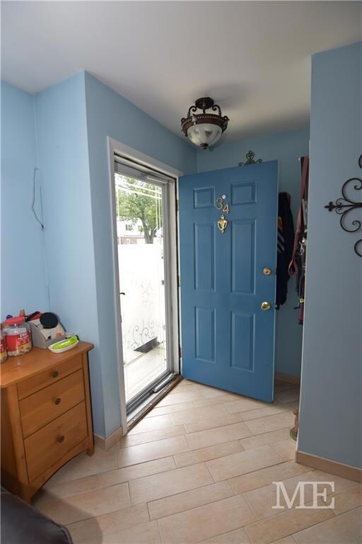34 Seguine Place, Staten Island, NY 10312 - photo 5