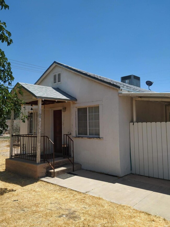 304 & 308 Kitt Rd, El Paso, TX 79915 - photo 5