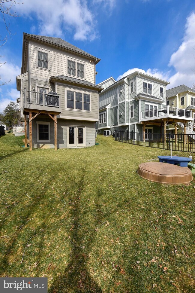 6951 Birch St, Falls Church, VA 22046 - photo 2