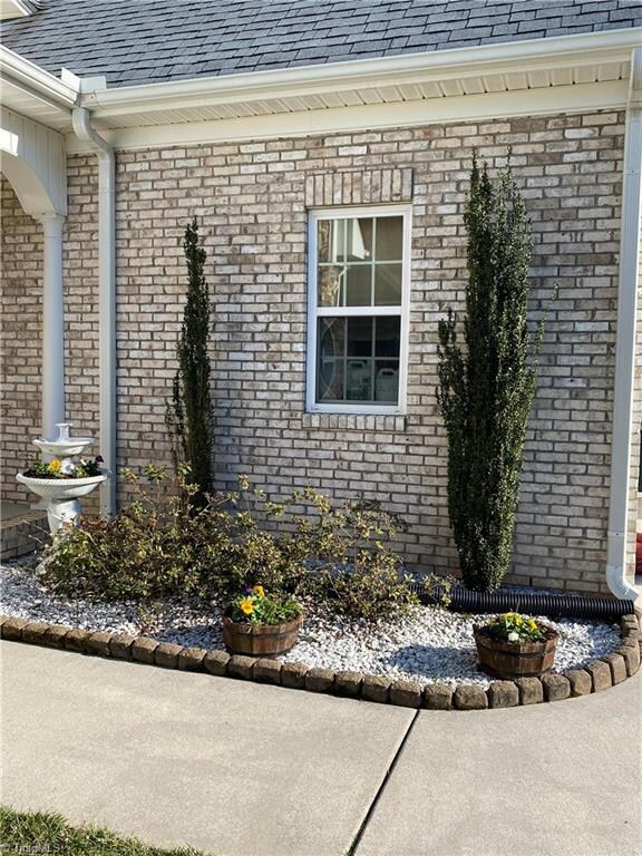 Lovely landscaping all around!