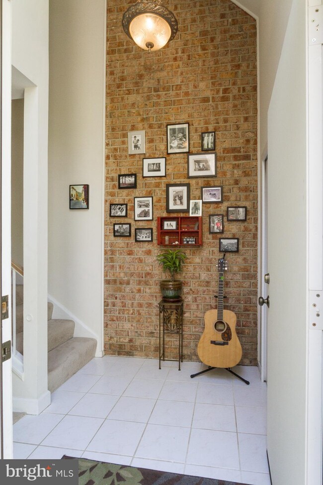 1442 Greenmont Ct, Reston, VA 20190 - photo 5