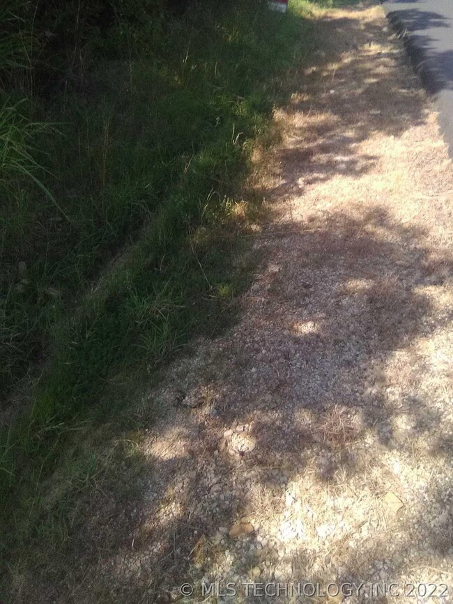 936 W Lakeshore, Cleveland, OK 74020 - photo 2