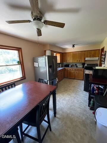 1710 4th Ave NE, Jamestown, ND 58401 - photo 6