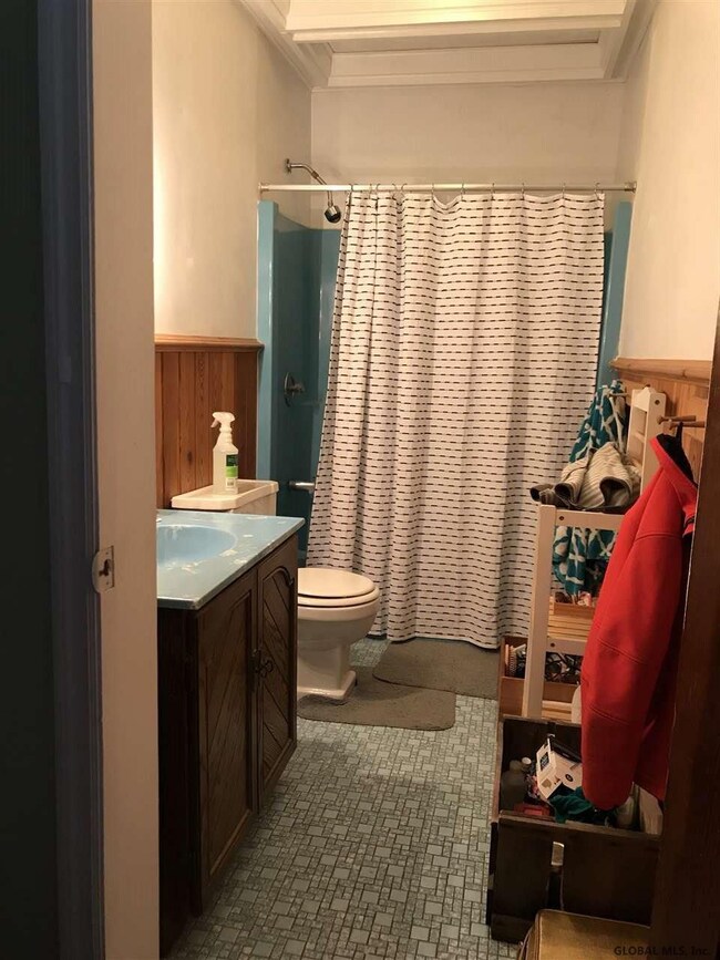 164 Spring St unit 4, Saratoga Springs, NY 12866 - photo 7