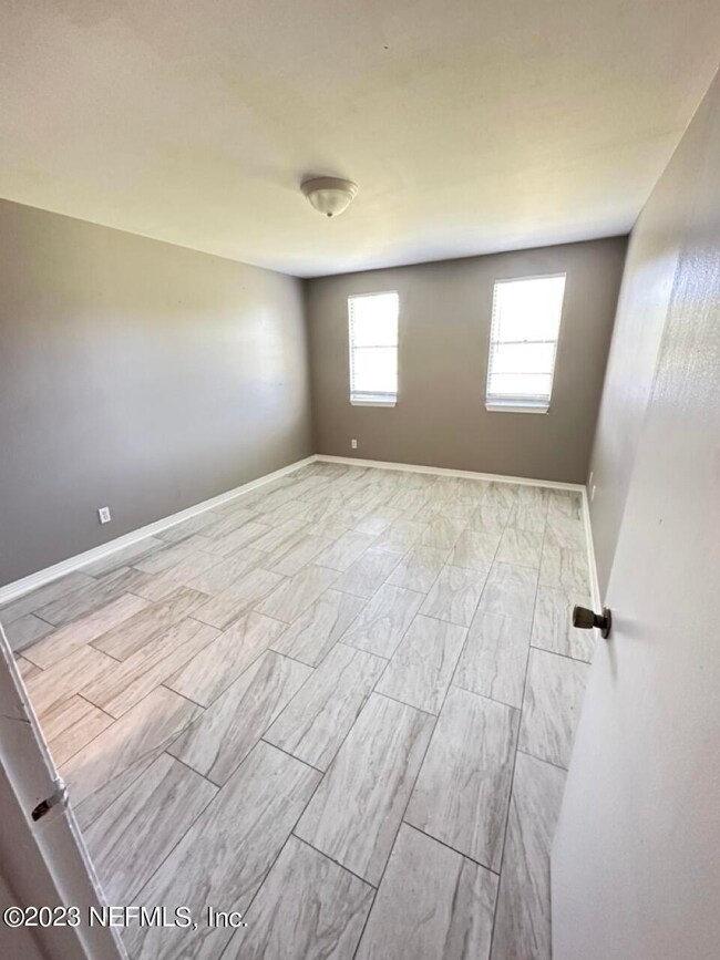 1530 El Prado Rd unit 7, Jacksonville, FL 32216 - photo 5