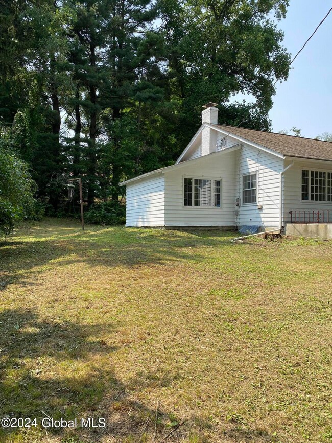 332 Loudon Rd, Albany, NY 12211 - photo 4