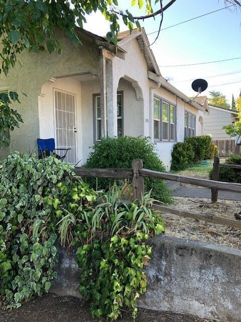 Side view front duplex