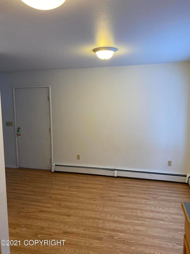 2812 Aspen Dr unit A, Anchorage, AK 99517 - photo 5