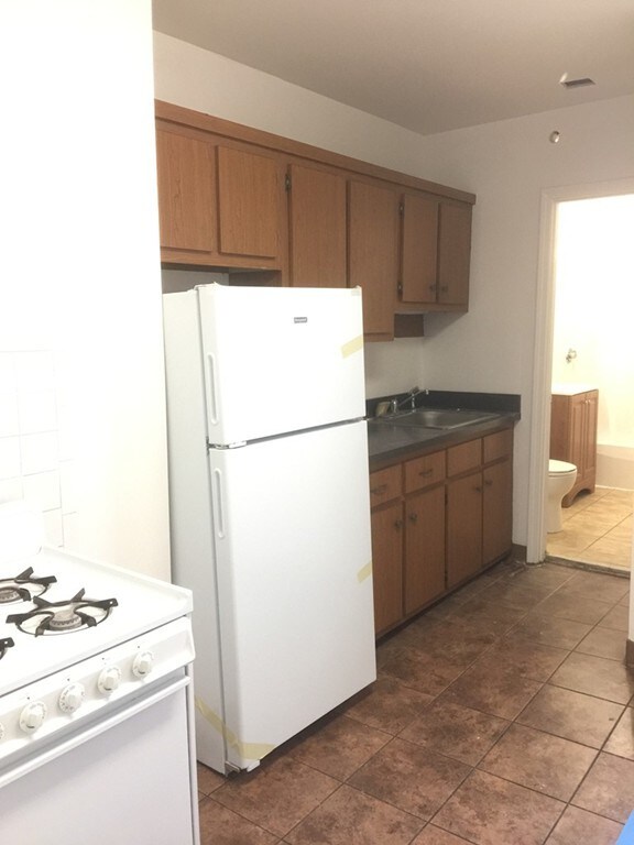 784 Main St unit 4, Cambridge, MA 02139 - photo 5