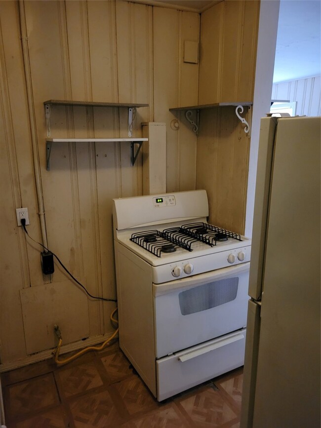 3610 1/2 Crane St unit 3, Houston, TX 77026 - photo 6