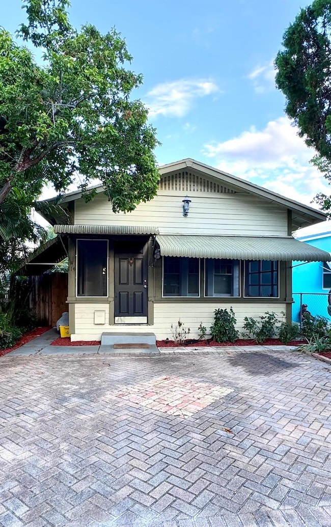 114 S J St unit 1, Lake Worth, FL 33460 - photo 2