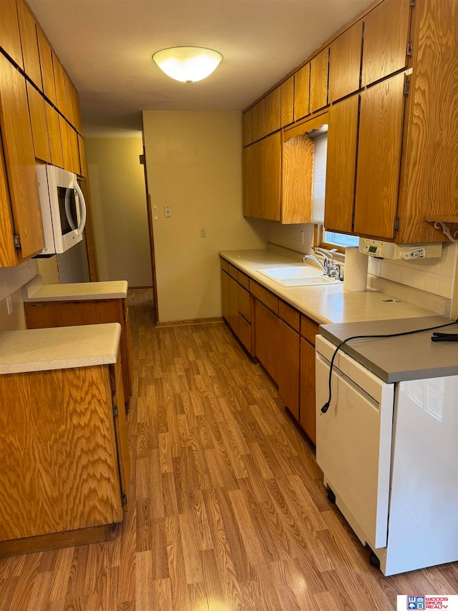 910 N 16th Ave, Beatrice, NE 68310 - photo 6