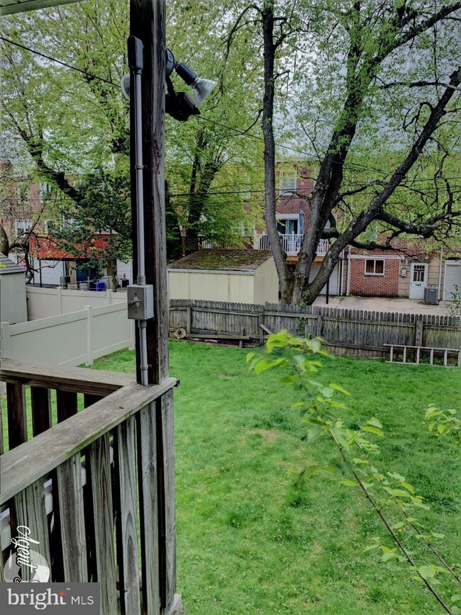 9 Lawnton Terrace W, Glenolden, PA 19036 - photo 3