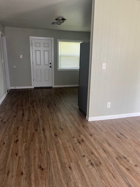 2726 Stallings Dr, Houston, TX 77088 - photo 5