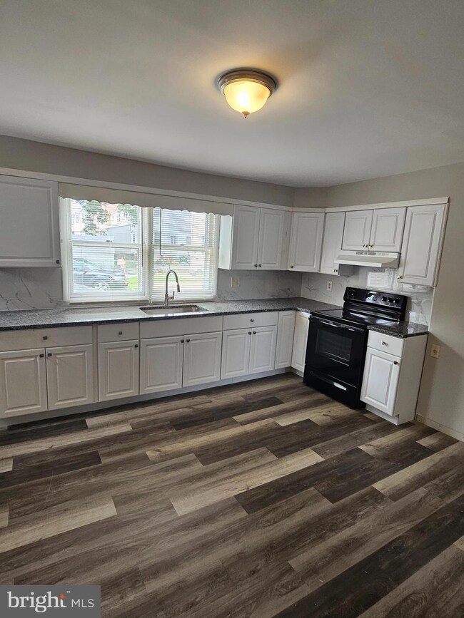 17 W Brandywine Ave, Claymont, DE 19703 - photo 5