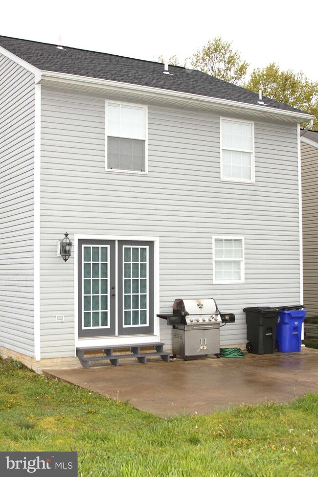 817 W Potomac St, Brunswick, MD 21716 - photo 2