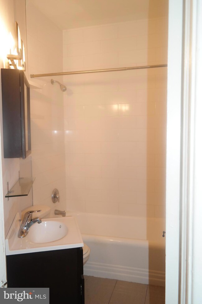 1127 Saint Paul St unit 3, Baltimore, MD 21202 - photo 6