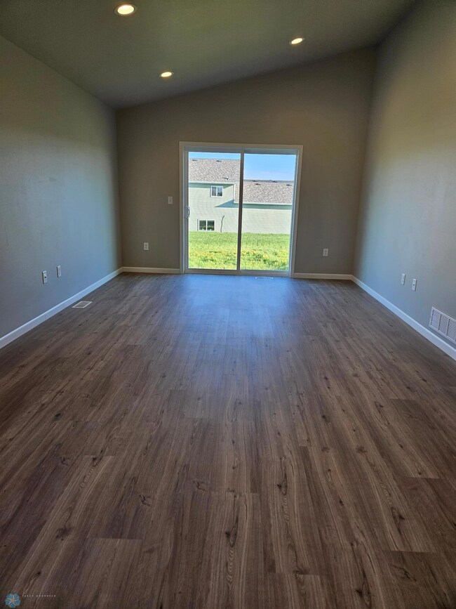 Living room/ Dining room