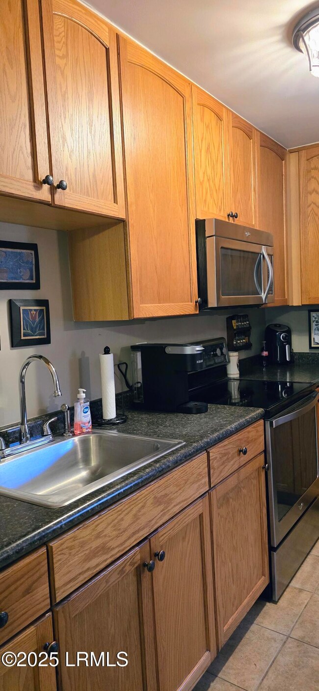 1 Taft St unit 112, Beaufort, SC 29902 - photo 5