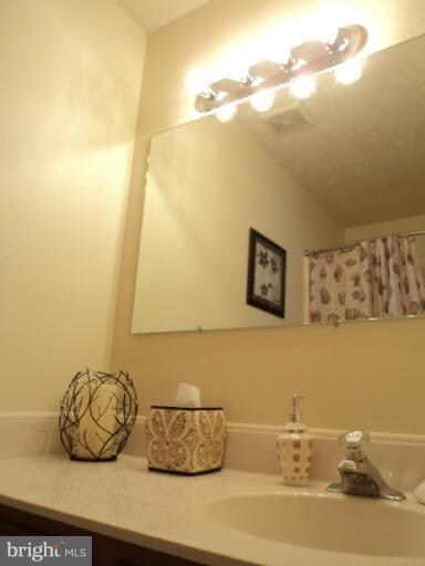 3133 Brinkley Station Dr, Temple Hills, MD 20748 - photo 4