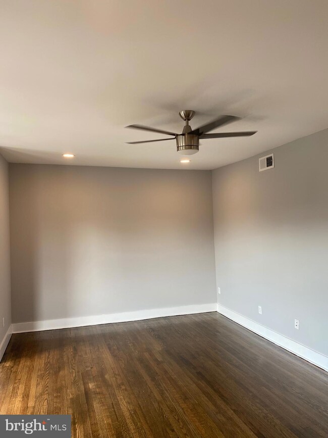 530 W King St unit C-8, Philadelphia, PA 19144 - photo 4