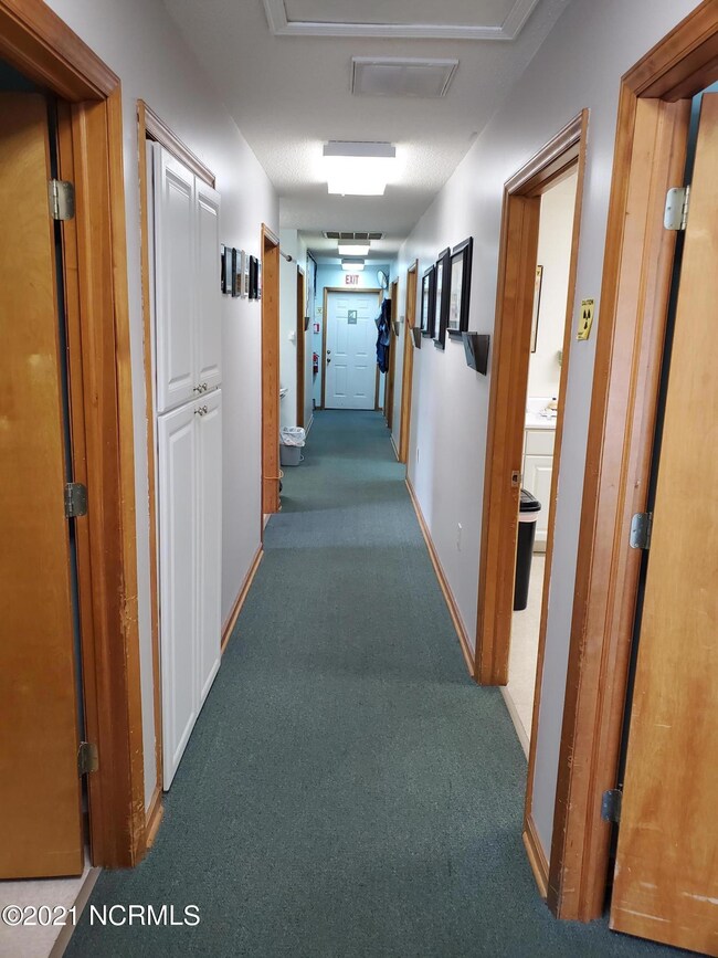 3701 Henderson Dr, Jacksonville, NC 28546 - photo 5