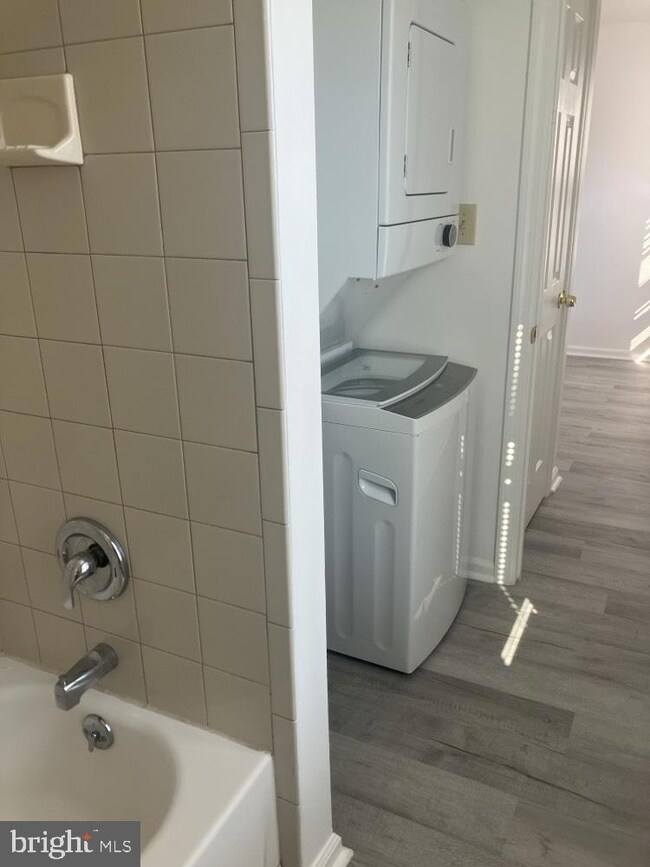 634 B E Evesham Ave, Magnolia, NJ 08049 - photo 6