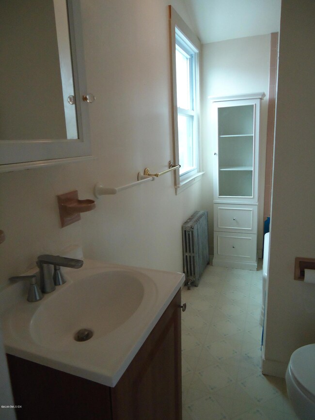 23 Valley Rd unit A, Cos Cob, CT 06807 - photo 4