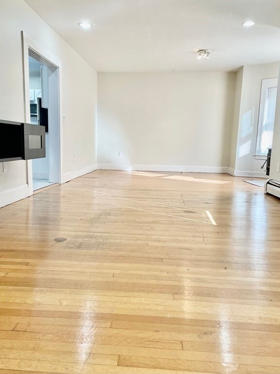 487 Chatham St, Lynn, MA 01902 - photo 2