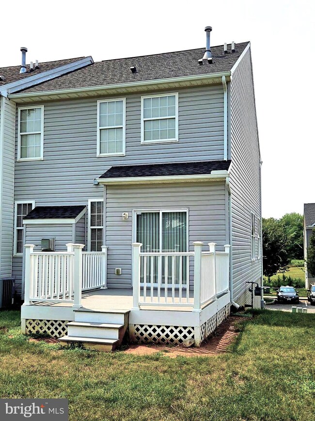 10351 Bridle Ct, Hagerstown, MD 21740 - photo 4