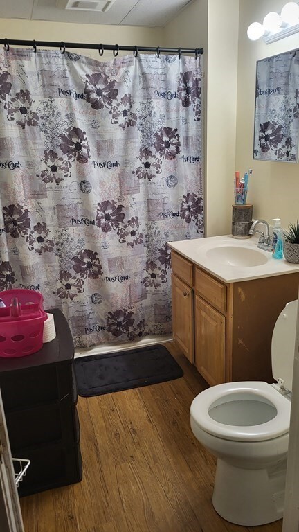 222 Cumberland Rd, Lowell, MA 01850 - photo 6