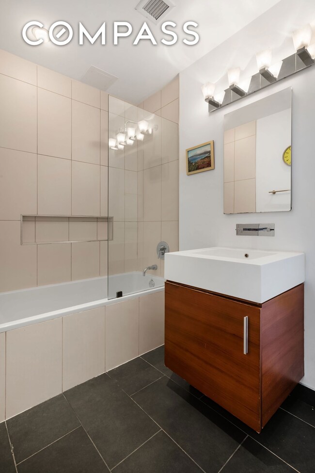 5-19 Borden Ave unit 6C, Long Island City, NY 11101 - photo 6