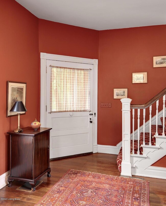 6 Hawthorn Hill, Louisville, KY 40204 - photo 4