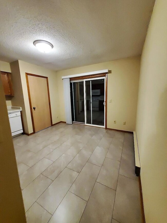 1255 Norton St unit 2, Hammond, WI 54015 - photo 5