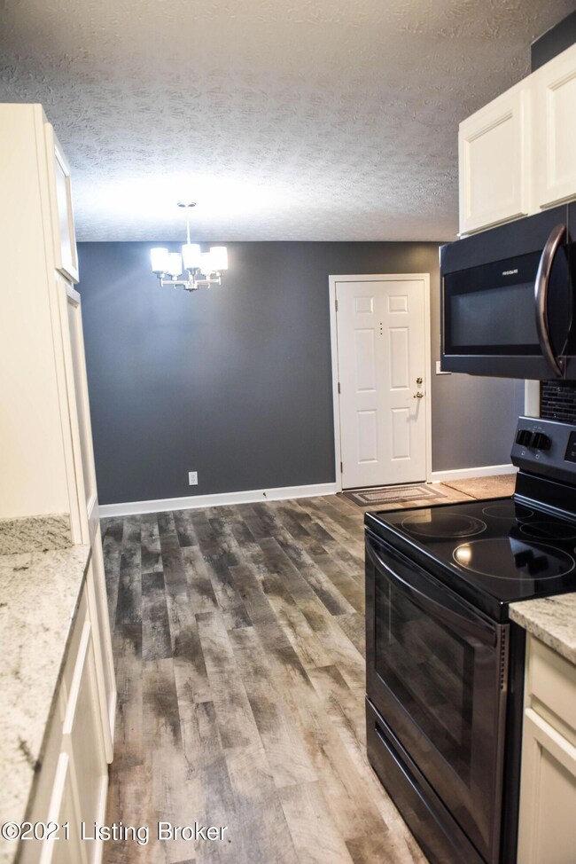 173 Central Blvd, Mount Washington, KY 40047 - photo 6