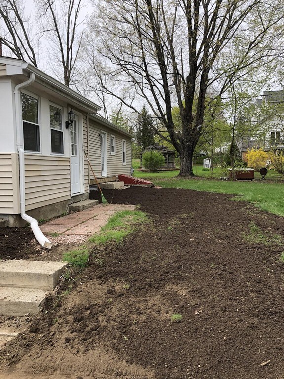 14 Off Bourne St, Three Rivers, MA 01080 - photo 6