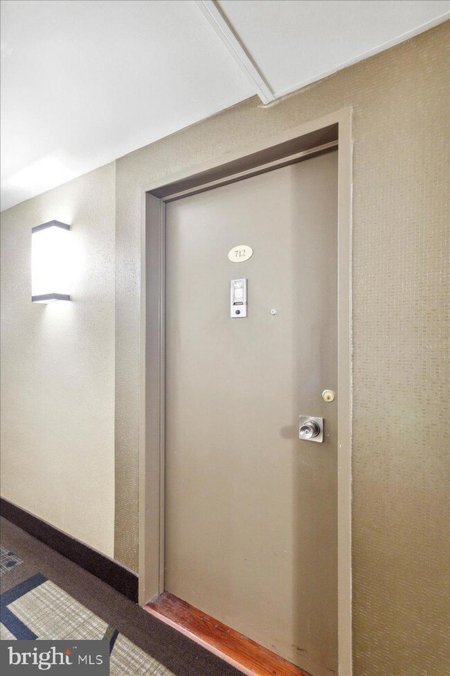 Sutton Terrace Condominium unit 712, Bala Cynwyd, PA 19004 - photo 7