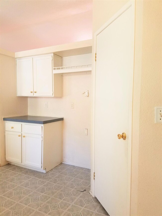 583 - kitchen 1