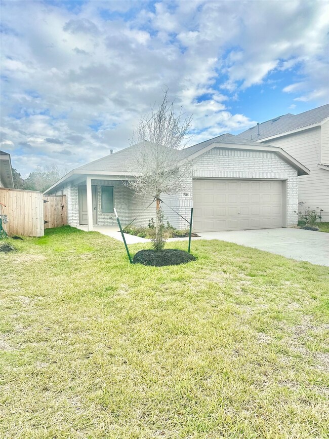 17918 Becker Landing Dr, Hockley, TX 77447 - photo 2