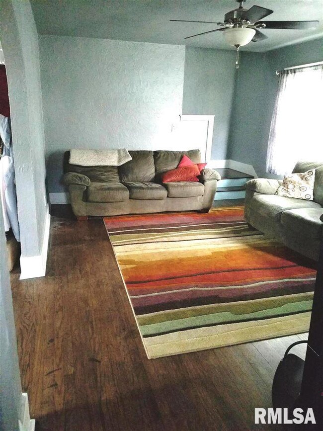 2017 44th St, Rock Island, IL 61201 - photo 3