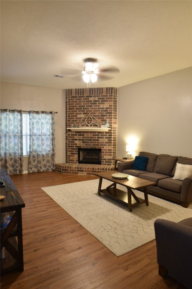 28906 Pine Forest Dr, Magnolia, TX 77355 - photo 4