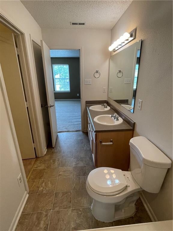 10188 Brushfield Ln, Fishers, IN 46037 - photo 5