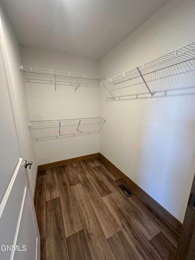 282 Partridge Ln, Bismarck, ND 58504 - photo 3