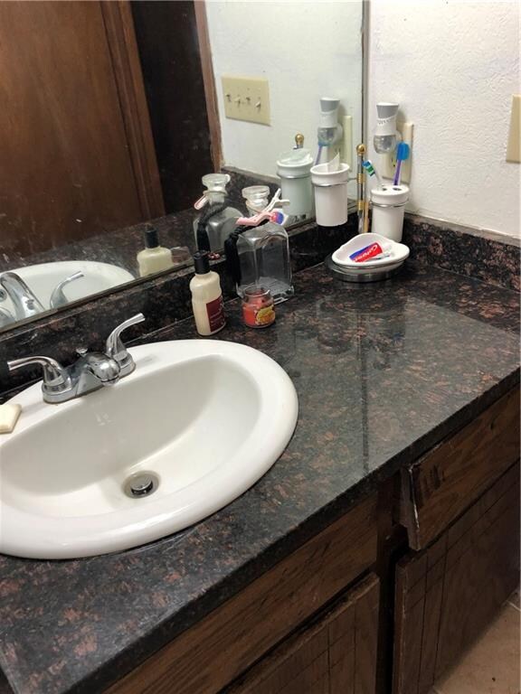 1509 Sequoyah Ave, Moore, OK 73160 - photo 7